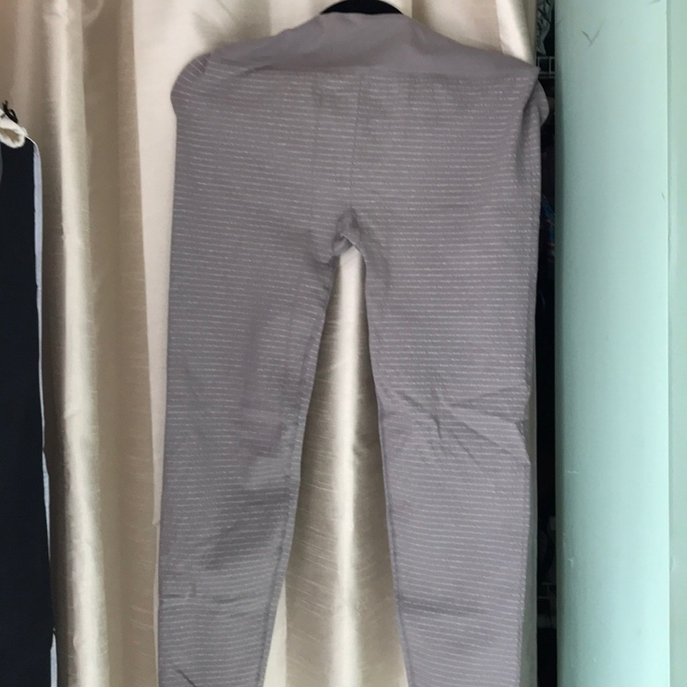 Athleta XL bottoms tan and silver